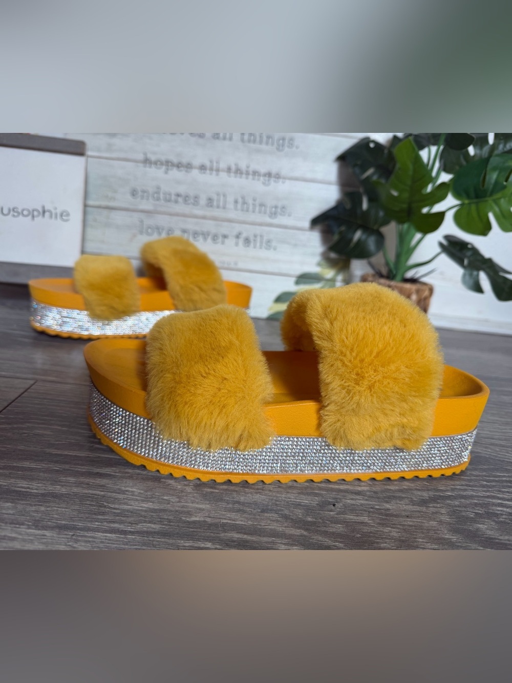 Bamboo Mustard Yellow Faux Fur Platform Slide Sandals w Rhinestone Trim. Size 7